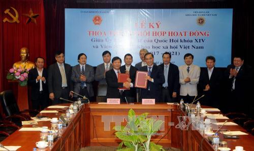 Ủy ban Kinh tế Quốc hội ký kết thoả thuận hợp tác về nghiên cứu, thẩm tra luật kinh tế tài chính ảnh 1